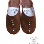 babouches femmes pompons marron